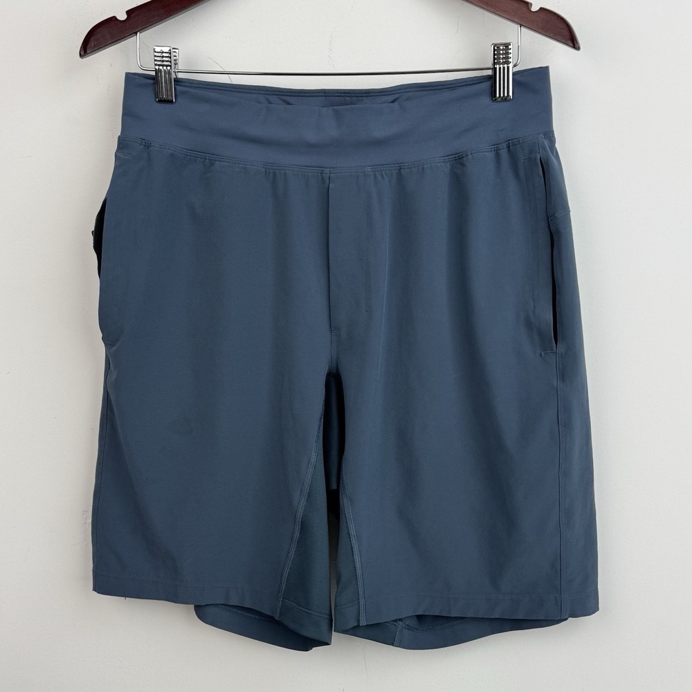 Lululemon Shorts Men's M Blue Lined‎ Athletic Training Running Gym Performance